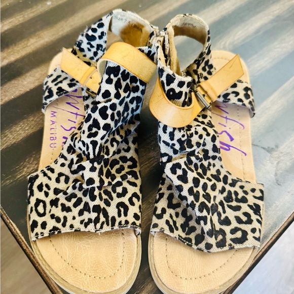 Blowfish Malibu Leopard Print Sandals with Tan Accents - Picture 3 of 10